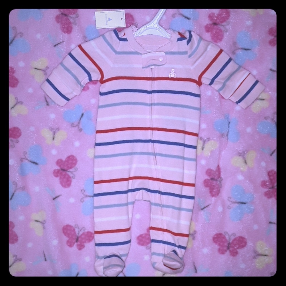 Newborn baby Gap sleeper